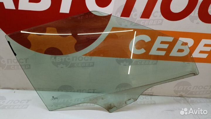 Стекло двери переднее правое Skoda Fabia cgpa 2011