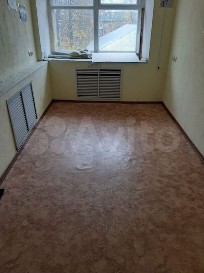 Свободного назначения, 300 м²
