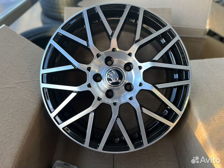 Новые комплект Россия R17 для Skoda Octavia Superb