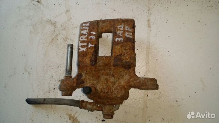 Ниссан Х-трейл Т 31 -задний правый суппорт