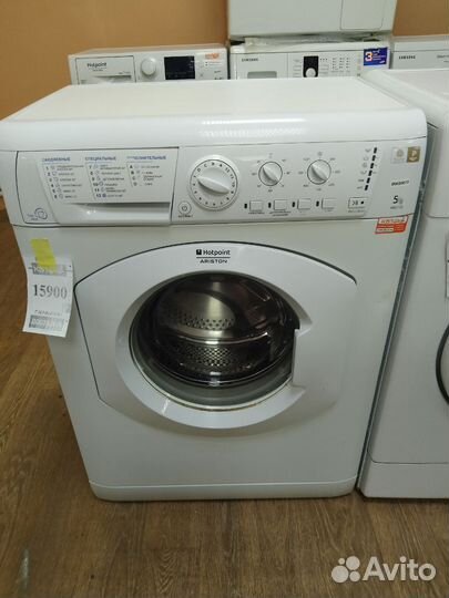 Стиральная машинка ariston 5 кг. в отличном состоя