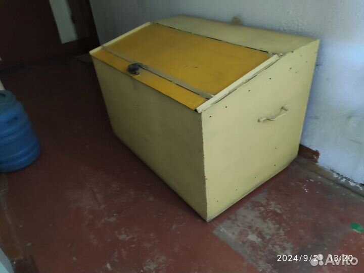 Ящик для хранения овощей металлический