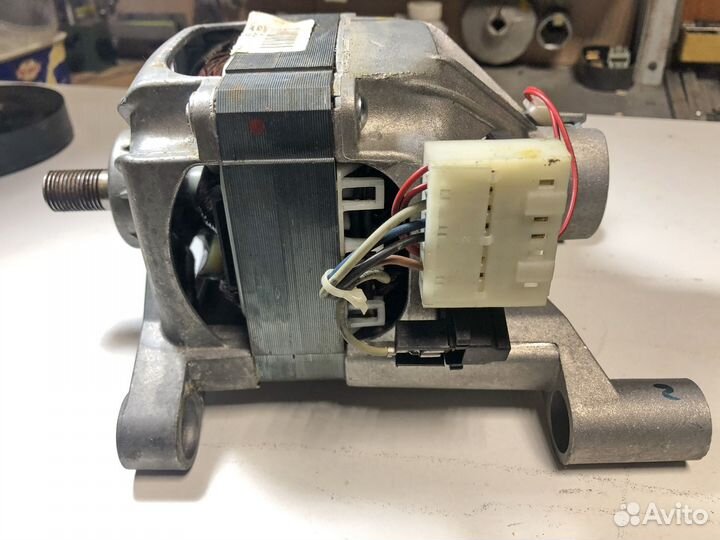 MCA 30/64-148/PH1 13000rpm-2A-420W