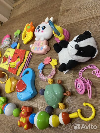 Пакет игрушек от 0 до 12 месяцев