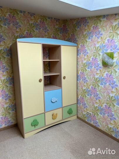 Шкаф детский для одежды (б/у)