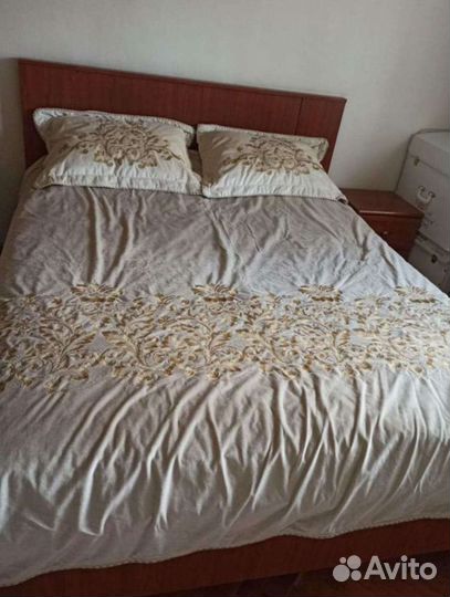 Покрывало на кровать roberto cavalli,бархат Эмират