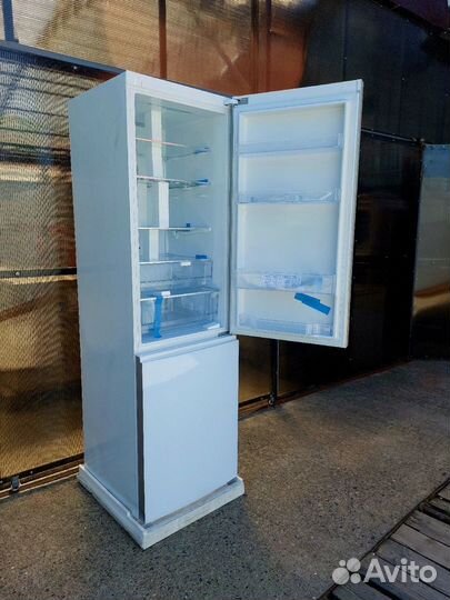 Холодильник Haier C2F637cgwg (белое стекло)