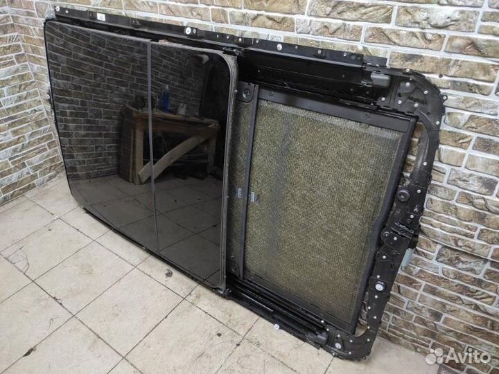 Стекло панорамной крыши BMW X5