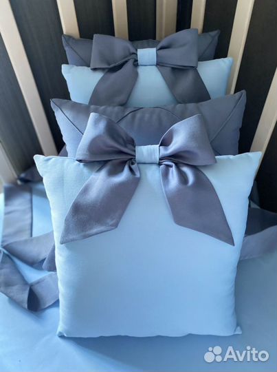 Бортики в кроватку с простынью на резинке новые