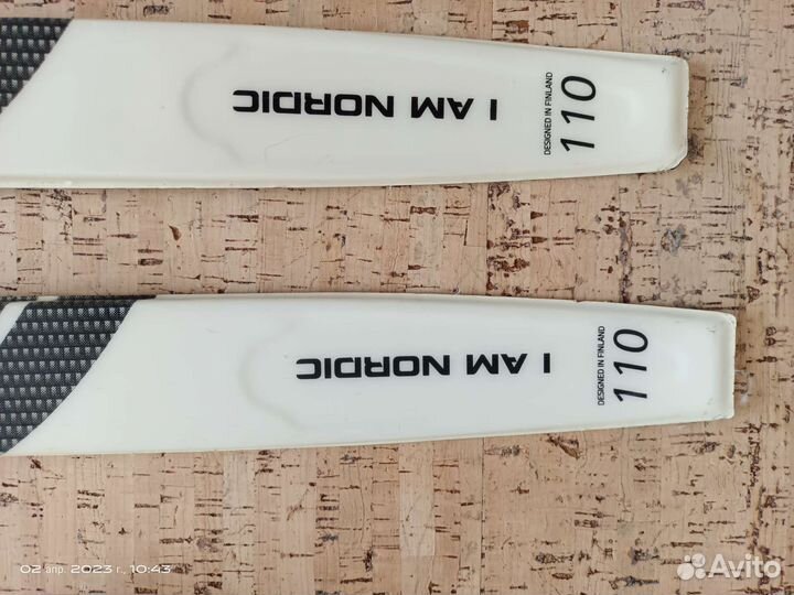 Детские беговые лыжи и палки