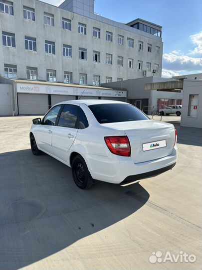 LADA Granta 1.6 МТ, 2020, 100 000 км