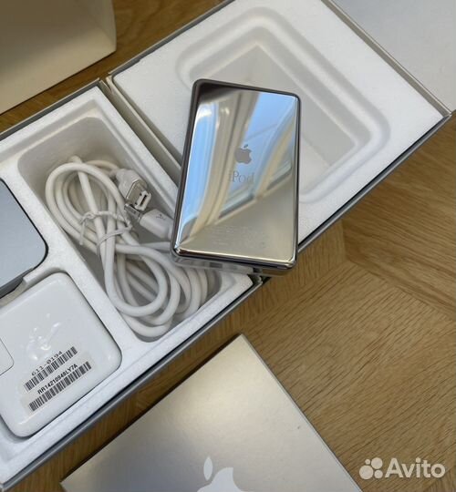 Apple iPod Classic 2001 год (1-ое поколение)