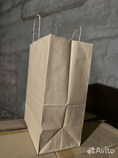 Бумажный пакет крафт с кручеными ручками оптом