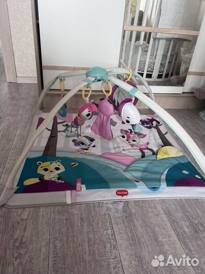 Развивающий коврик tiny love