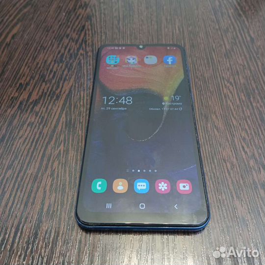 Sumsung A50 6\128gb