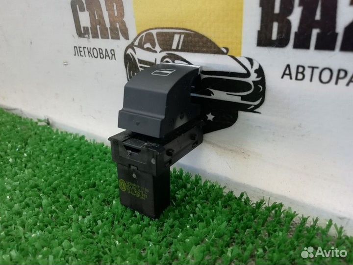 Кнопка стеклоподъемника