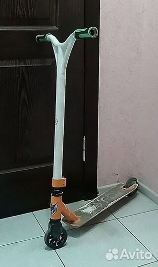 Трюковой самокат