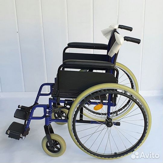 Кресло-коляска Армед (новая)