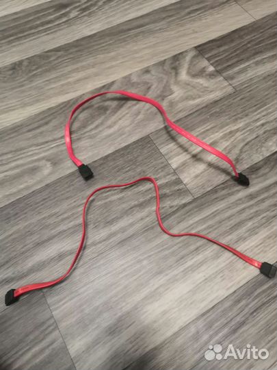 Кабель VGA и SATA кабели