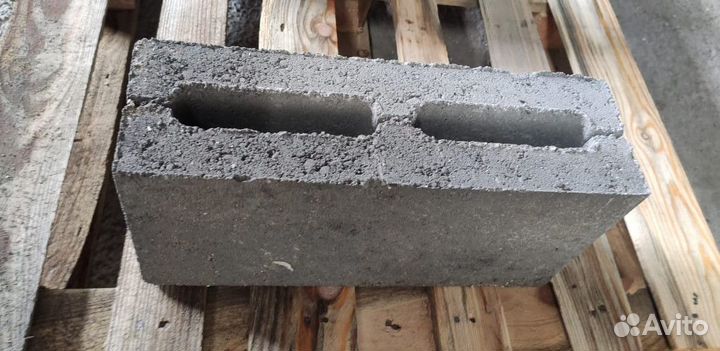 Пустотелый полублок пщс (шлакоблок)