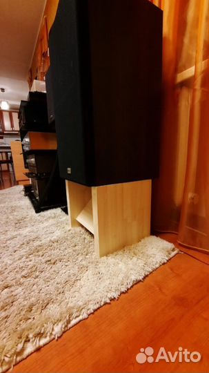 Подставка под акустику 370х300х300