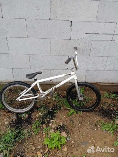 Трюковой велосипед bmx