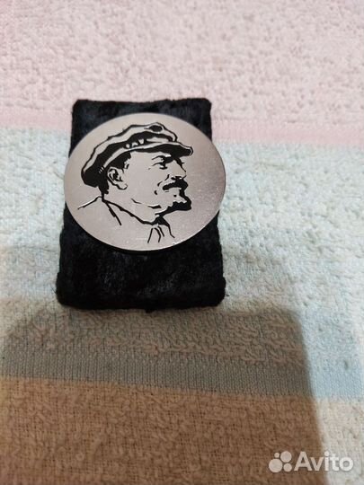Значки Ленин