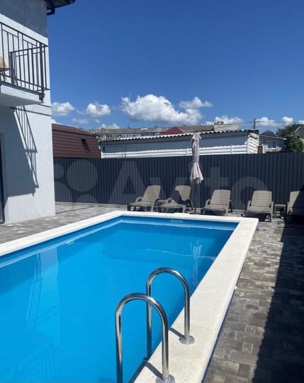 Гостиница, 300 м²