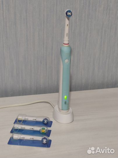 Зубная щетка oral b