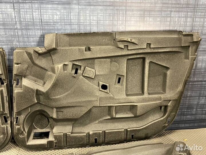 Шумоизоляция Audi Allroad C5 ARE 2002