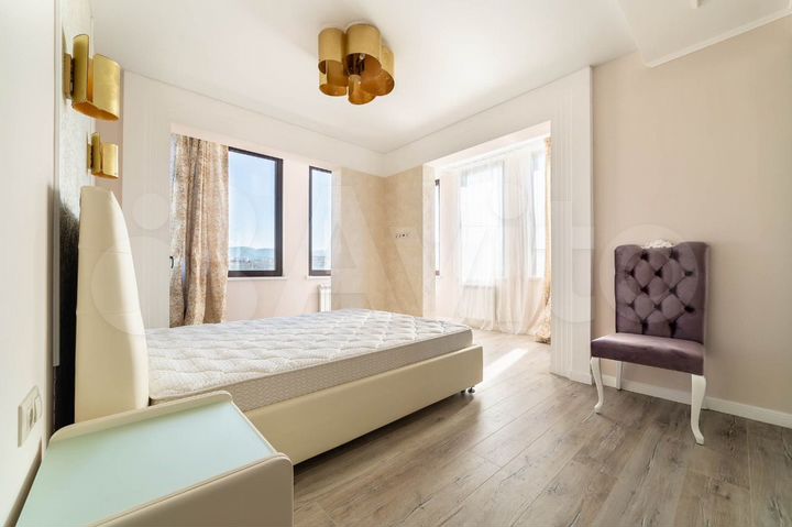 3-к. квартира, 107 м², 14/16 эт.