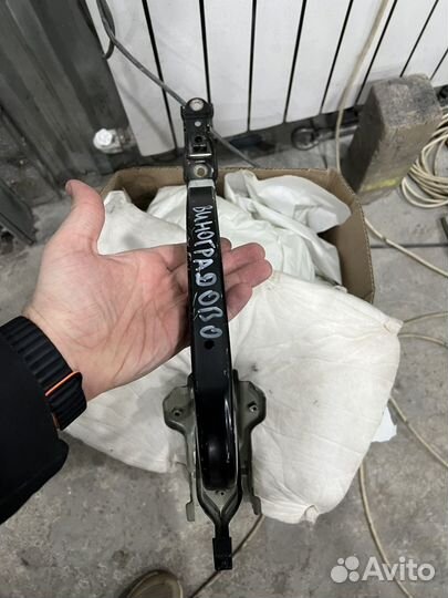 Петля крышки багажника KIA K5