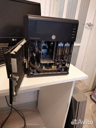 Сервер HP Proliant MicroServer N36L