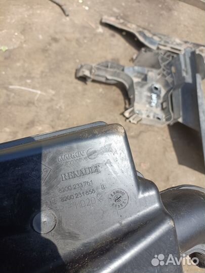 Резонатор воздушного фильтра Renault Megane 2 8200