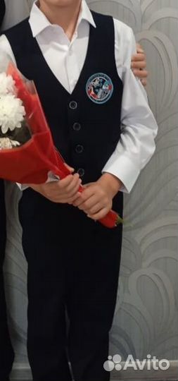 Школьный костюм 'тройка'