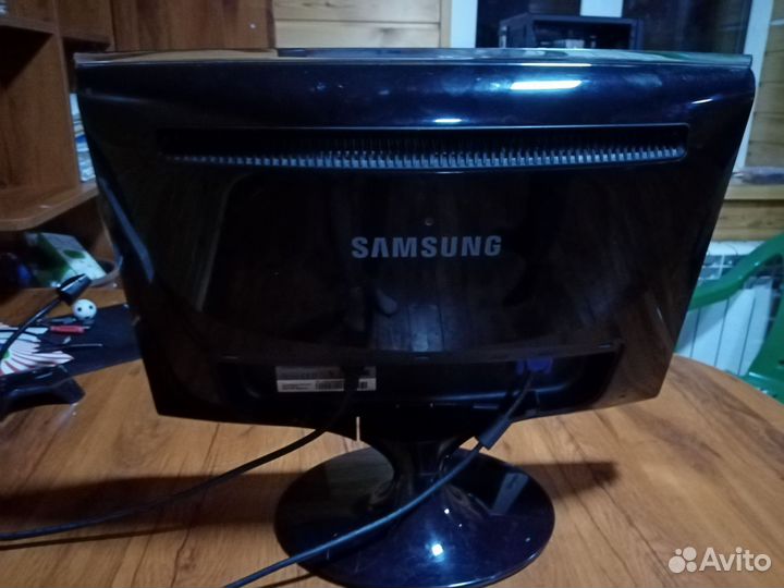 Монитор samsung