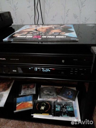 LD Проигрователь Philips 496