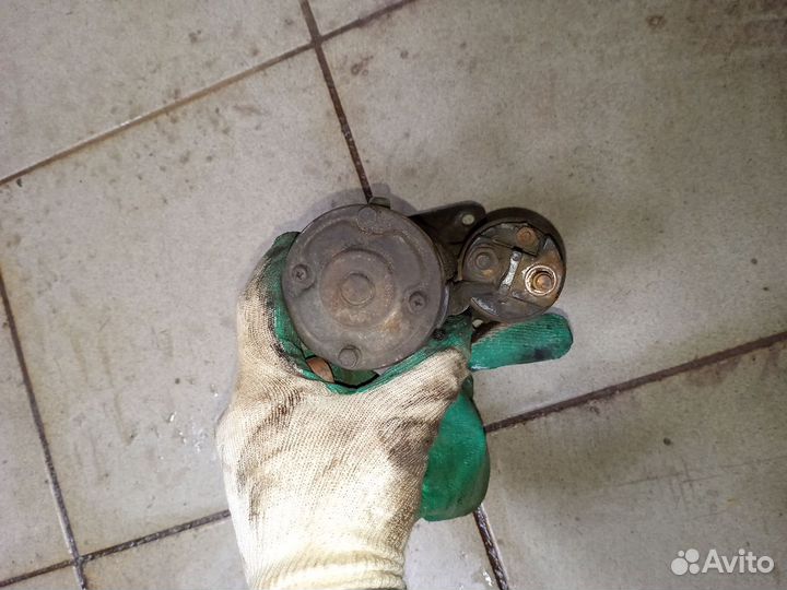 Продам стартер на рено логан 1
