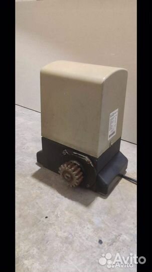 Двигатель привод для откатных ворот