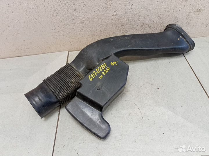 Патрубок воздушный