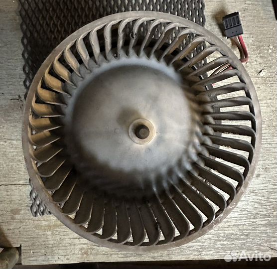 Моторчик печки W204 A2128200708