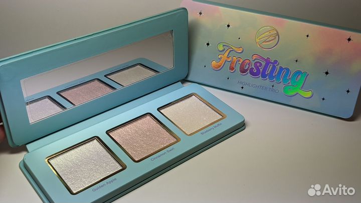 В наличии Cosmic Brushes Frosting Highlighter Trio