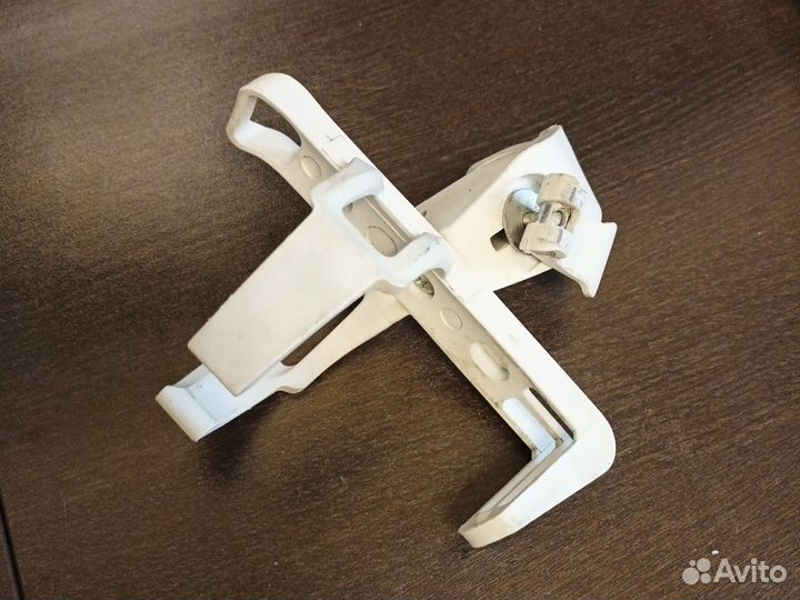 Крепление для бутылки на велосипед