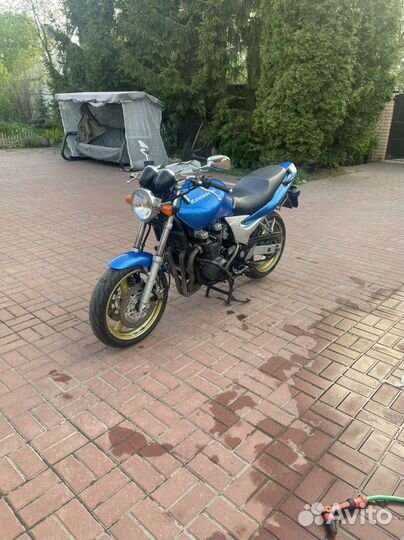 Kawasaki zr7