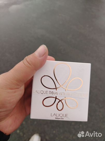 Парфюмерная вода Laliqu