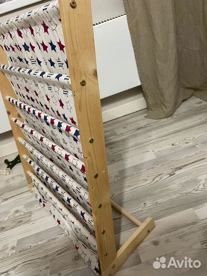 Книжная полка напольная монтессори