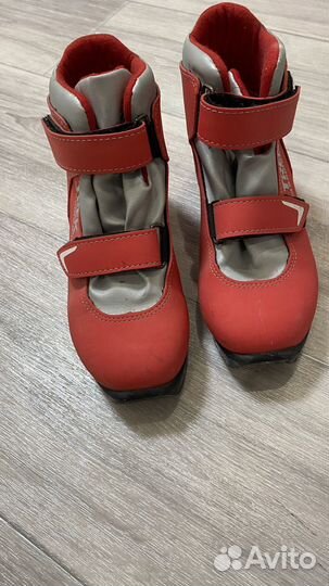 Лыжные ботинки