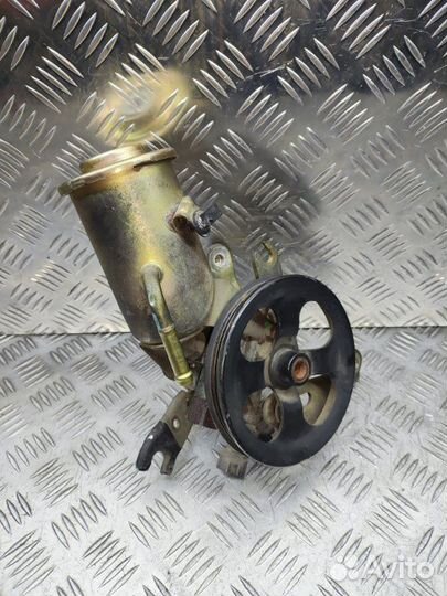 Насос гура Toyota Corolla Spacio Vitz E120 E 120