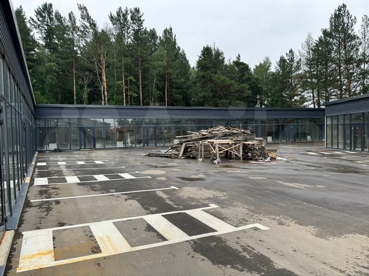 Здание, 1200 м²