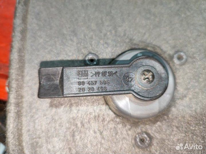 Крышка ниши багажника Opel Vectra B универсал 1.6I